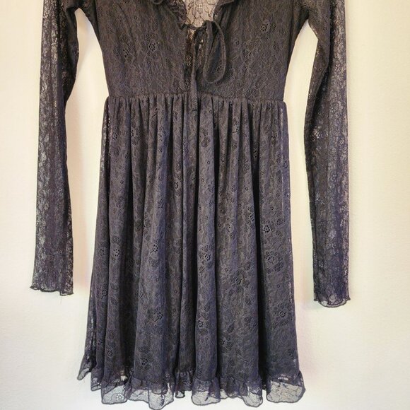 Urban Outfitters Long Sleeve Black Lace Keyhole Janet Mini Dress XS/TP Goth Punk - Picture 4 of 15